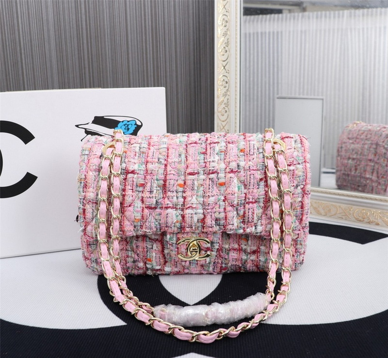 Chanel Handbags 842